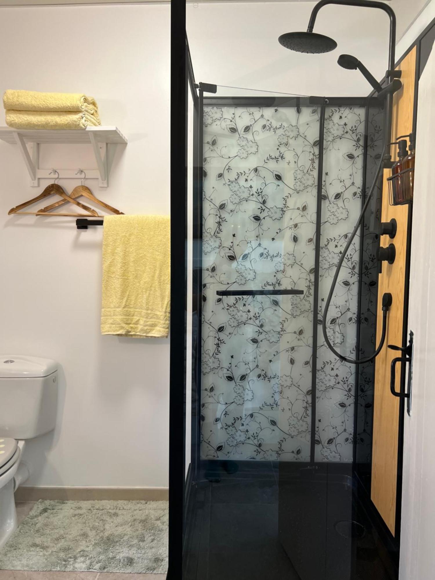 Entire Apartment With Swimming Pool Near Aubeterre Saint-Romain  Eksteriør bilde